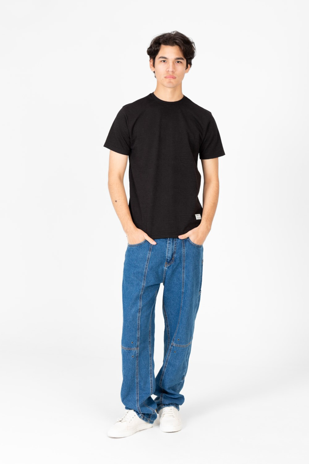 Men's Round Neck Half Sleeved T-shirt In High Quality Material