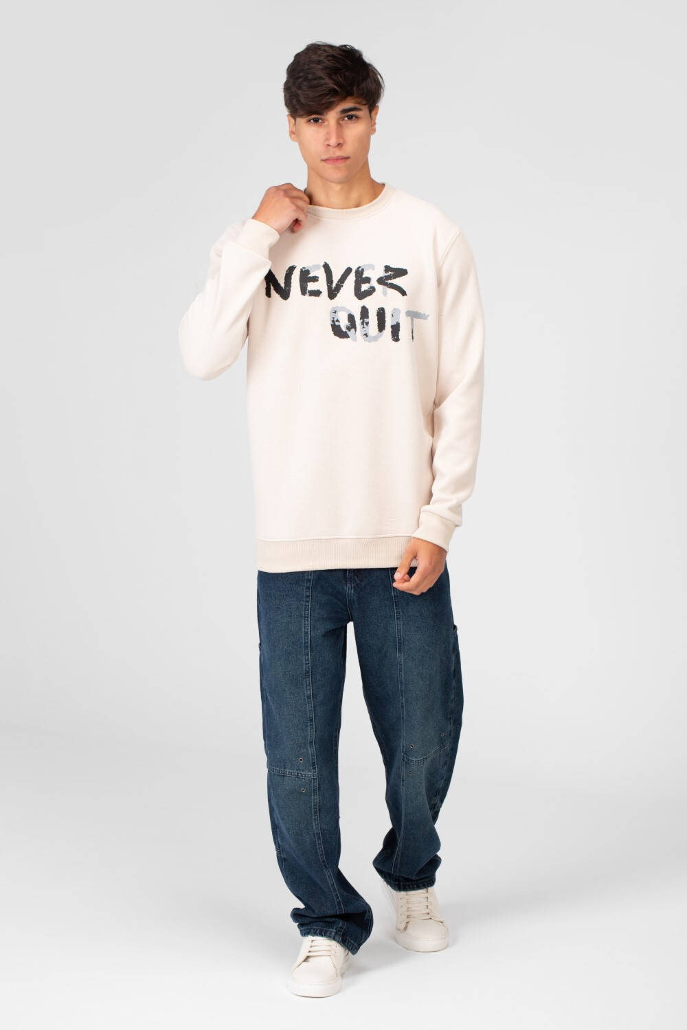 Men's Round Neck Sweatshirt With A Print On The Front