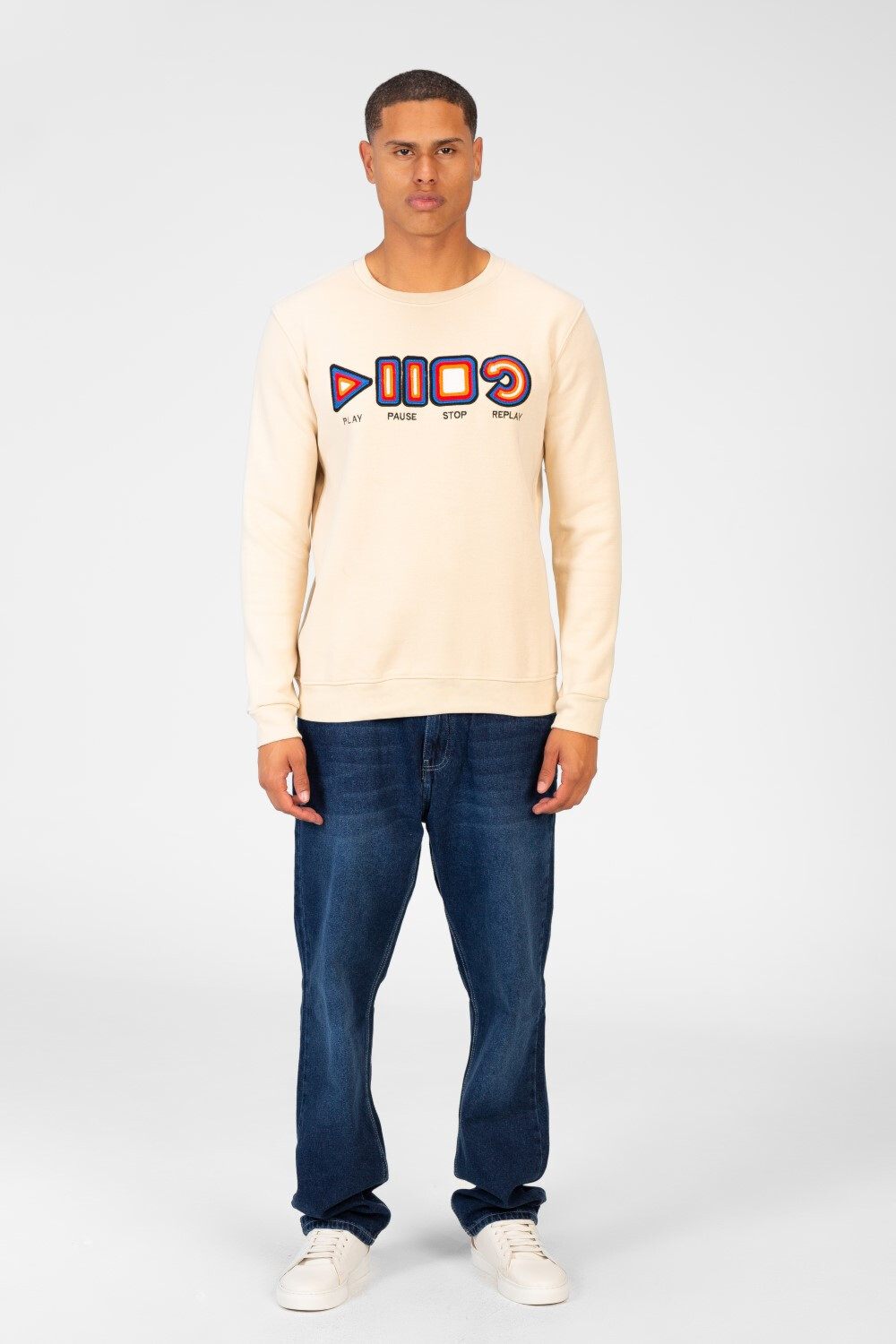 Men's Round Neck Sweatshirt With Front Print