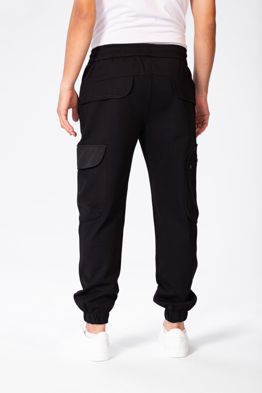Men's plain Joggers with Drawstring Closure and Pockets