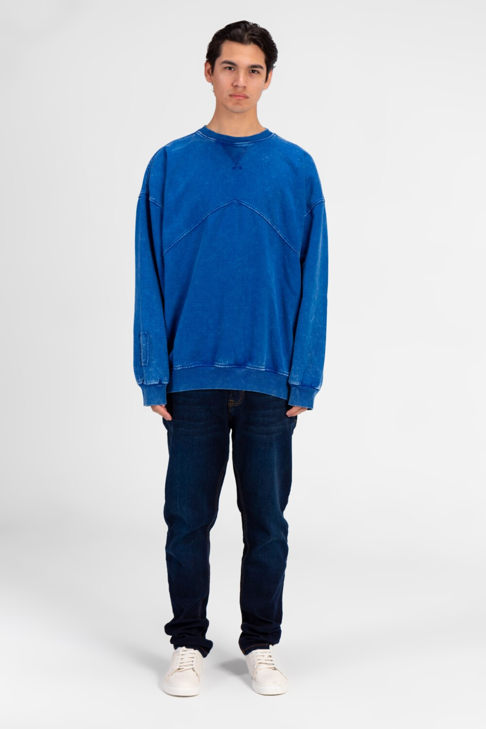 Men's Round Neck Oversized Washed Sweatshirt
