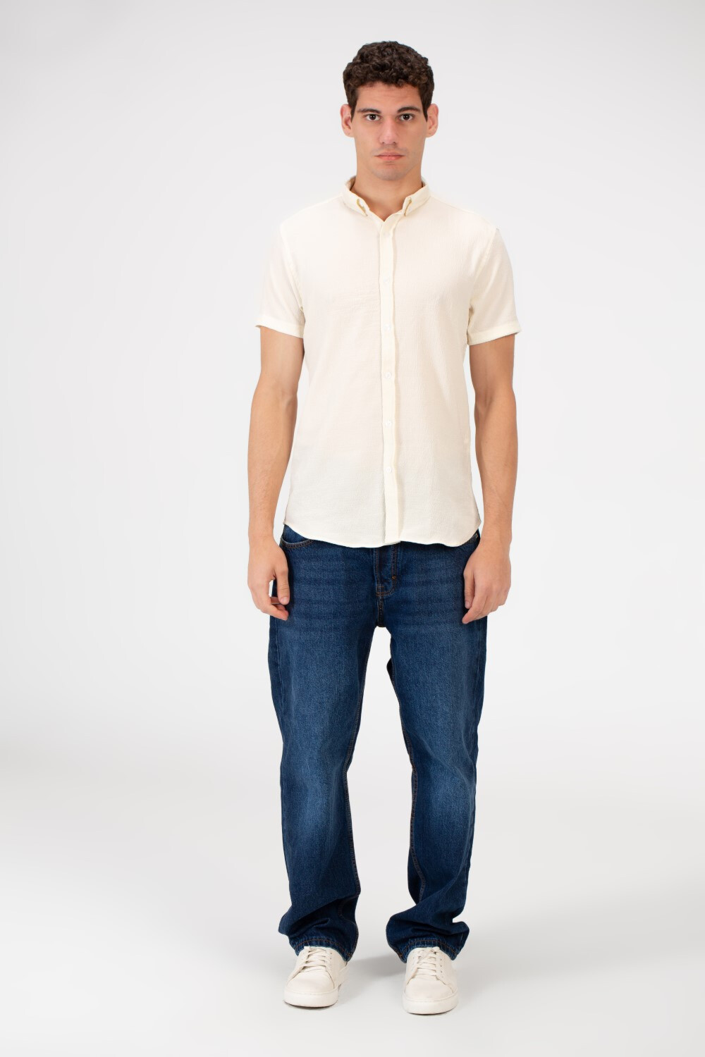 Men's Slim Fit Basic Half Sleeve Shirt