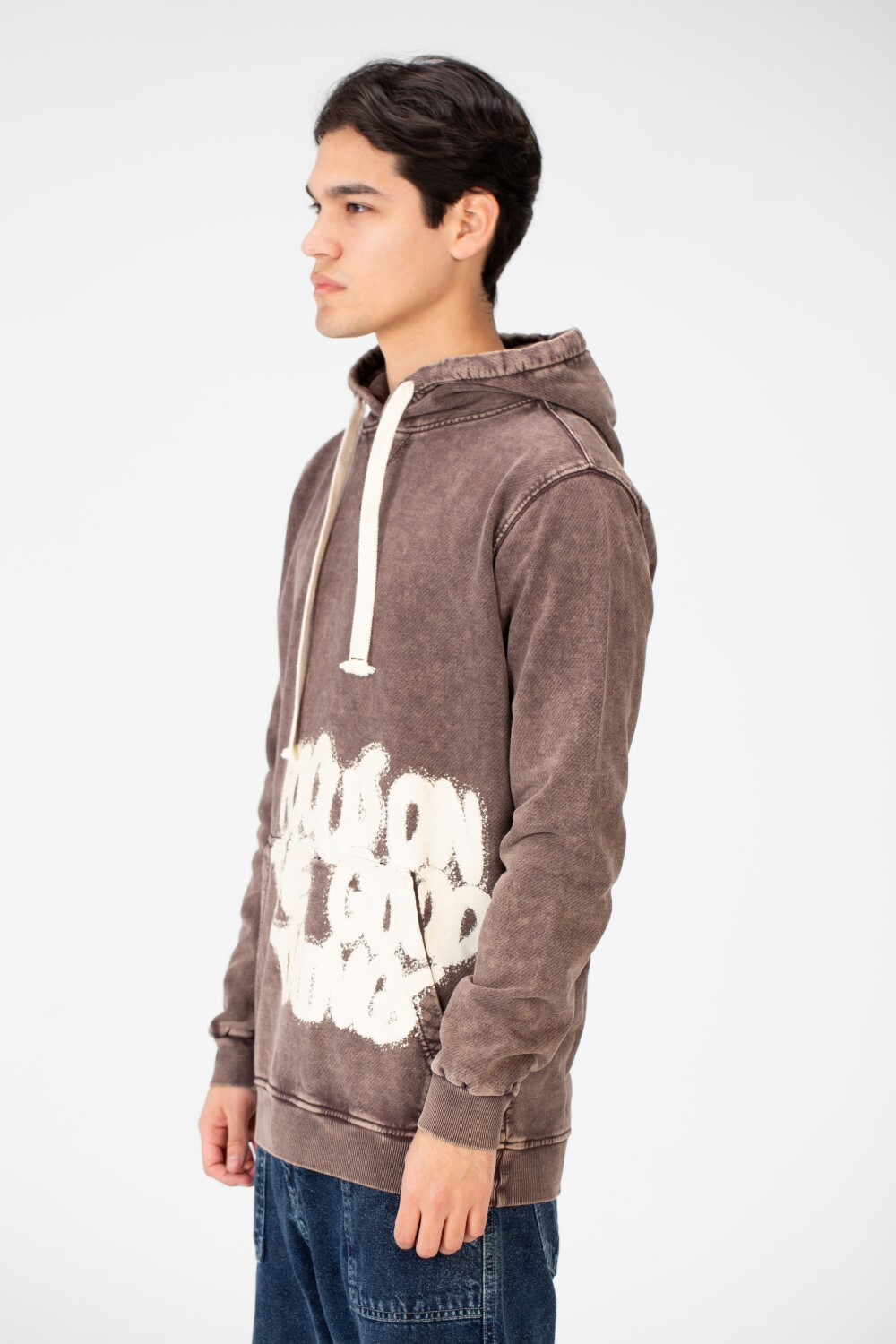 Men's Washed printed sweatshirt with a front kangaroo pocket