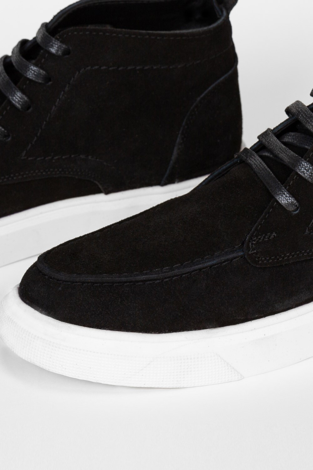 Men's High Top Suede Shoes With A Modern Design