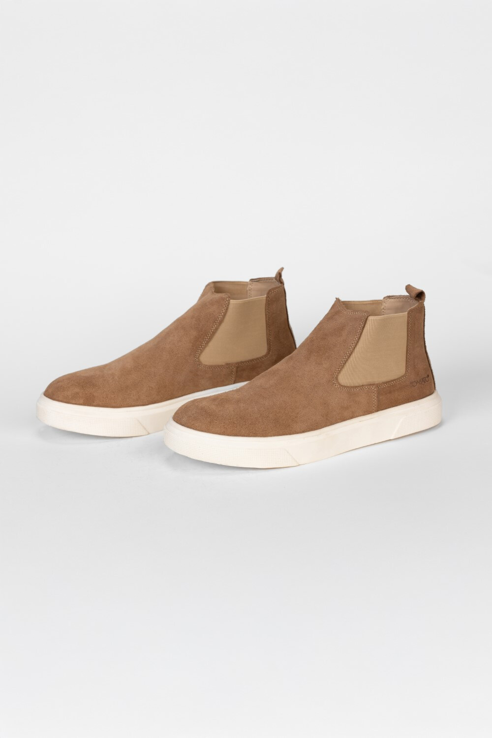Men's Tomato Half Boot Shoes With A Modern Design
