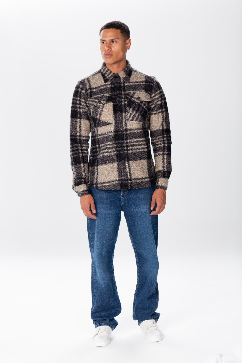 Men's Checked Wool Shirt With Long Sleeves And Pockets