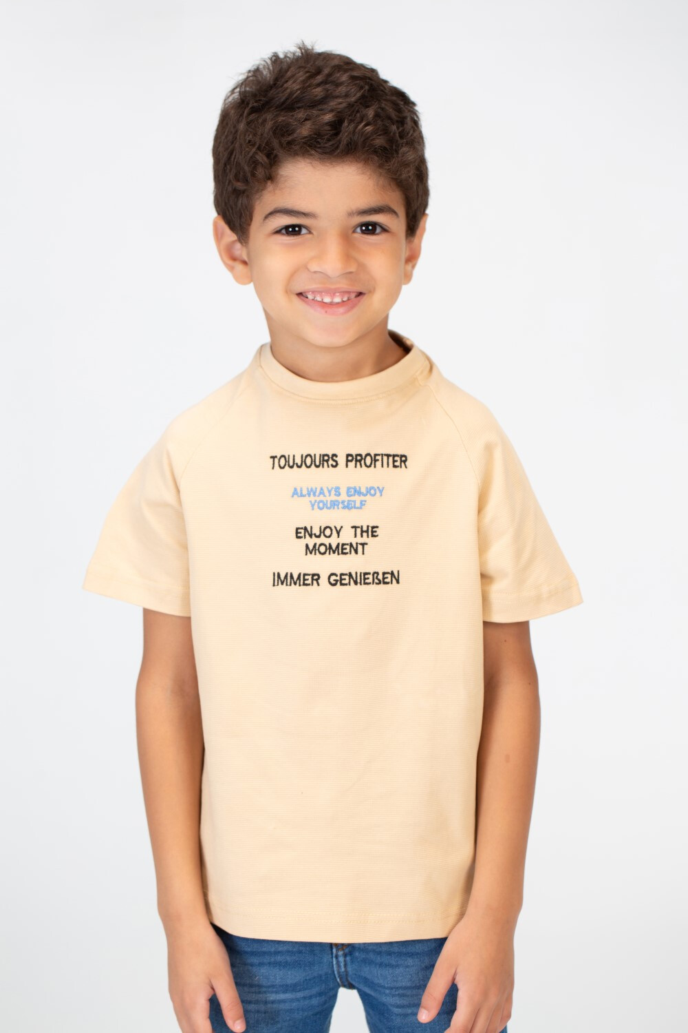 Boys Round Neck T-shirt With Half Sleeves And Front Print
