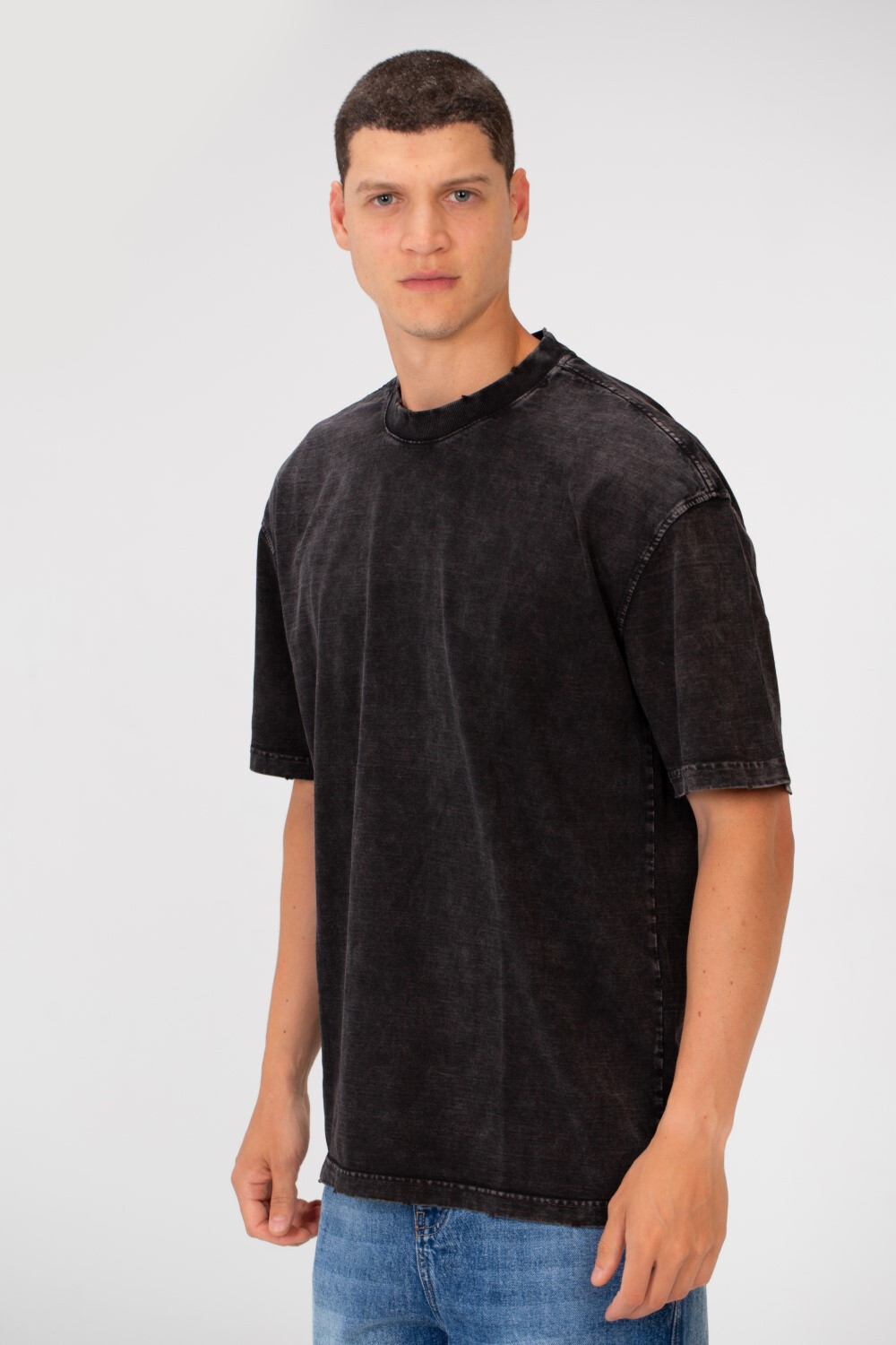 Men's Basic Oversized Half Sleeve Crew Neck T-Shirt