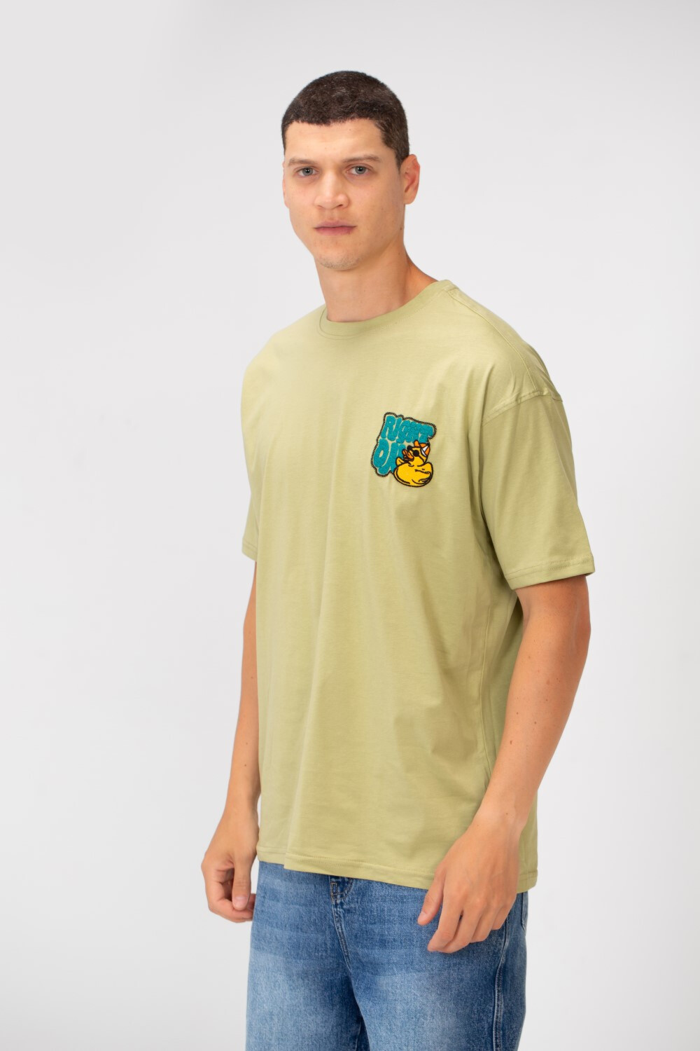 Men's Regular Fit Round Neck Short Sleeves T-shirt With Text & Cartoon Print
